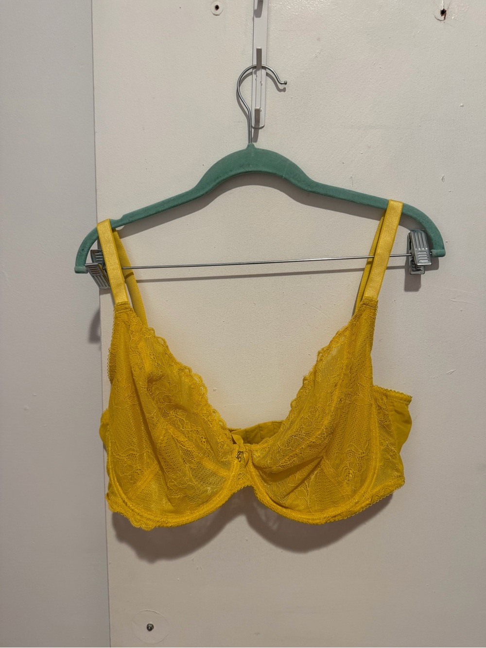 Gossard Yellow Lace Underwire Bra